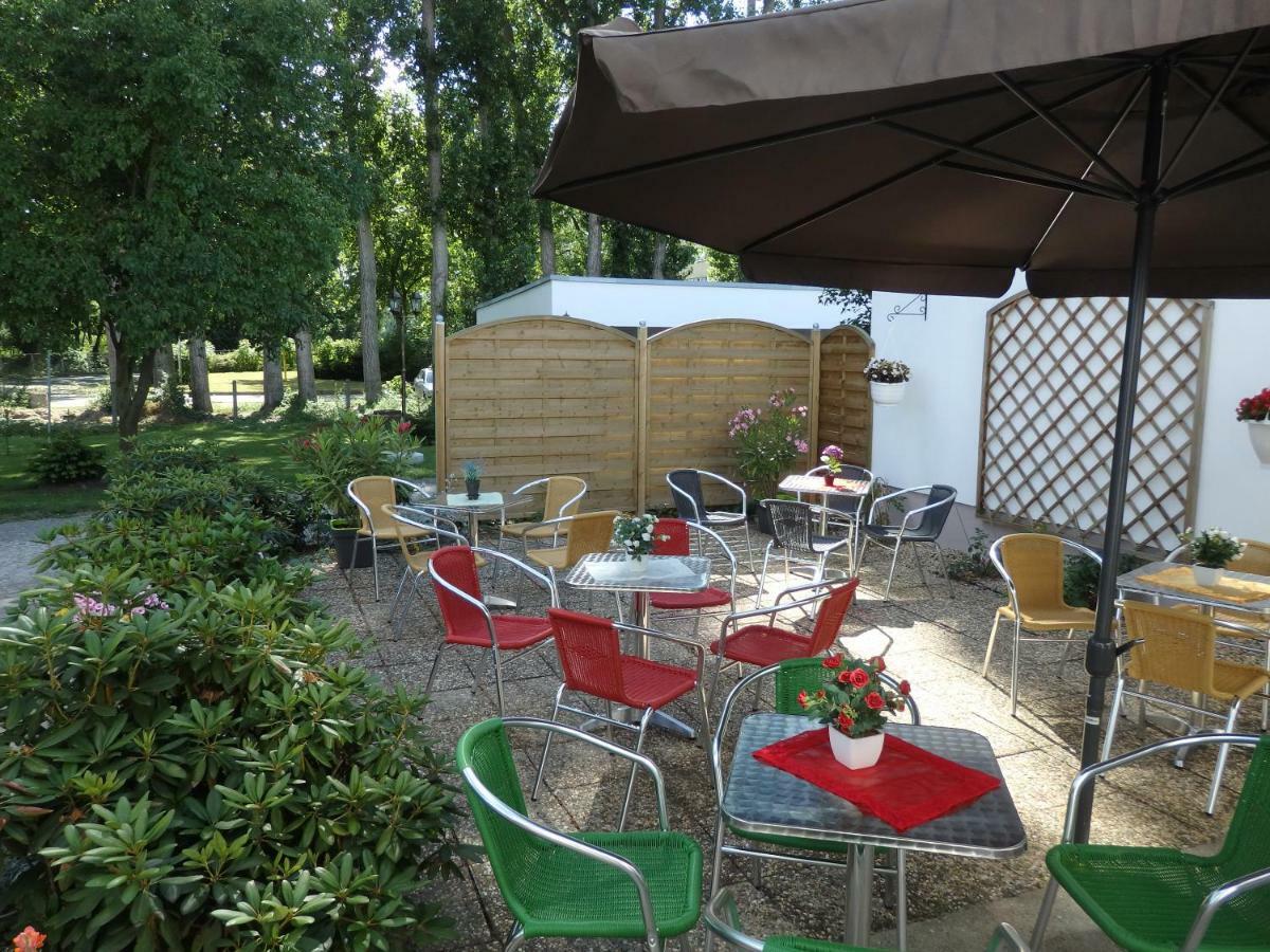 Zur Saale Hotel Weissenfels Exterior photo